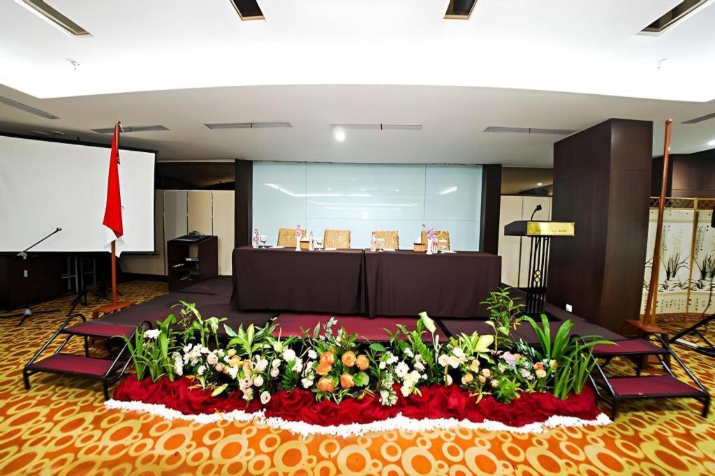 Hotel Grand